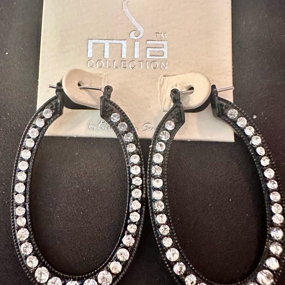 NWT Mia Collection Black & Crystal Hoop Earrings - Picture 2 of 5